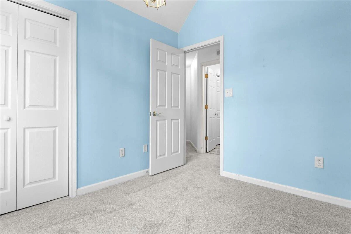 282 Four Seasons DR - Photo 35