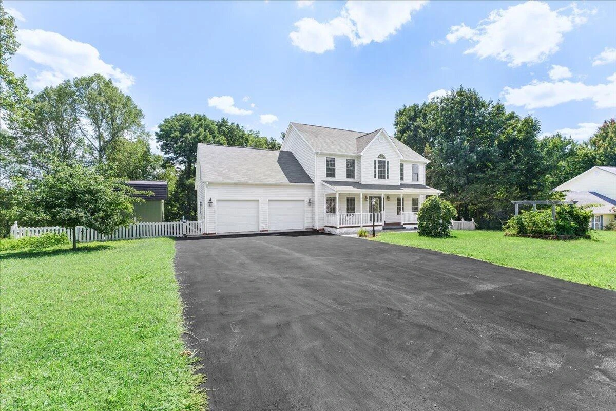 282 Four Seasons DR - Photo 2