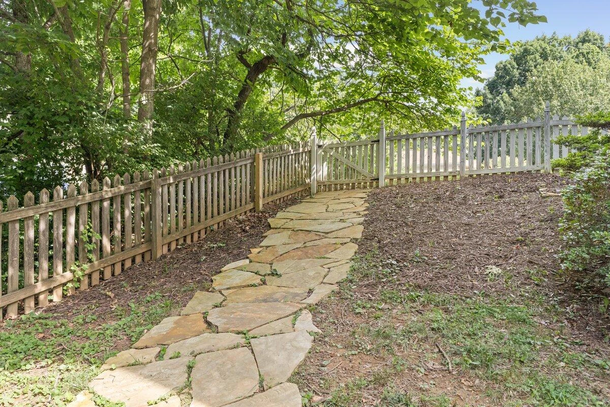 282 Four Seasons DR - Photo 60