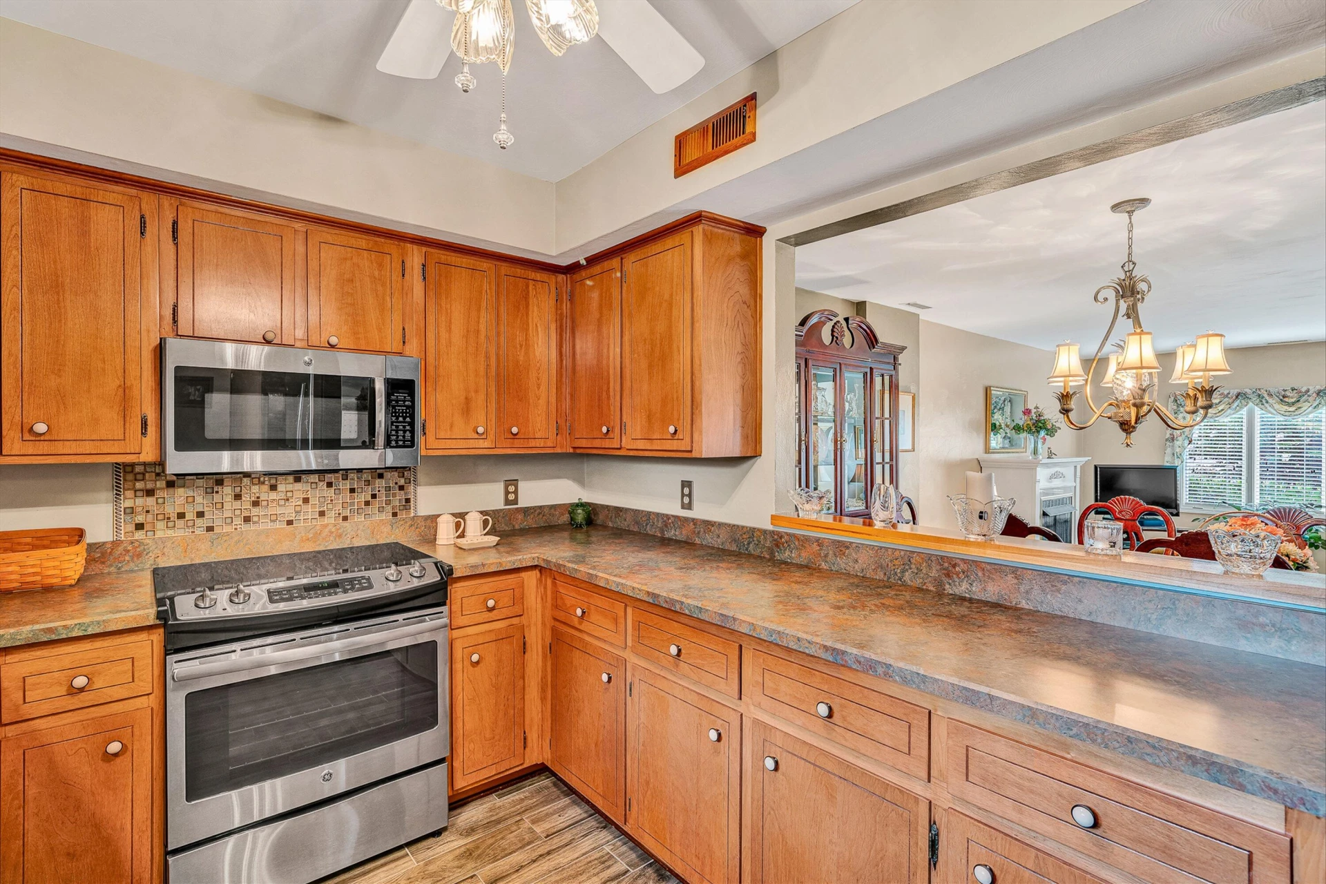 515 Dillon DR - Photo 11