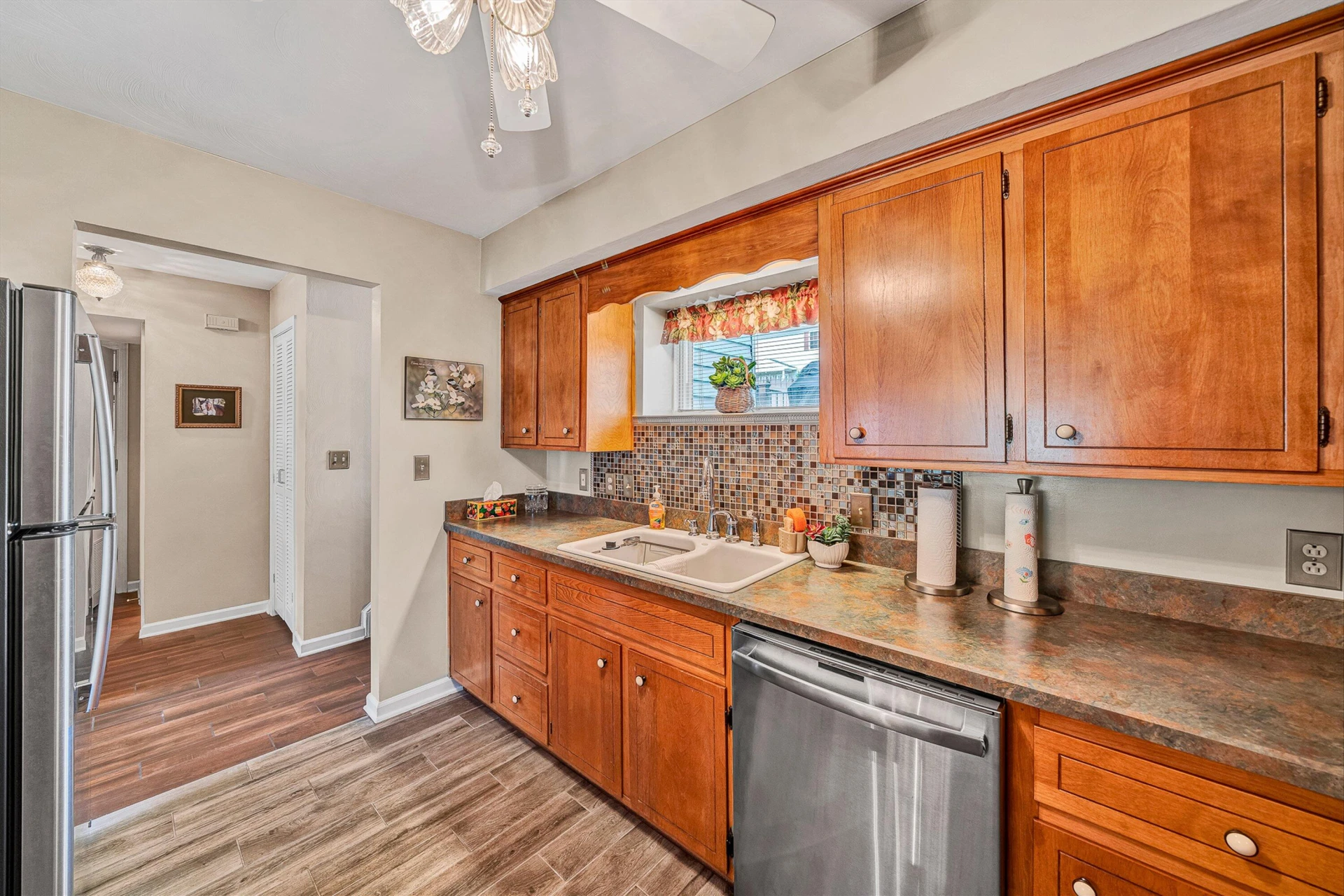 515 Dillon DR - Photo 12