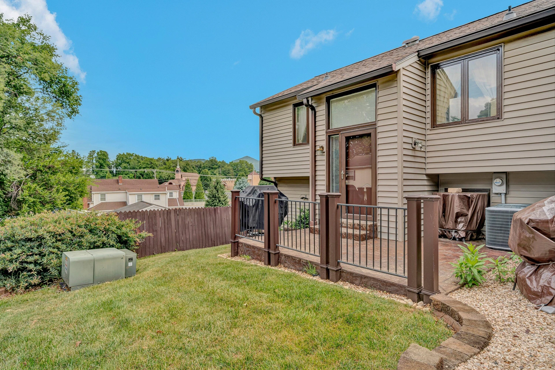 515 Dillon DR - Photo 24