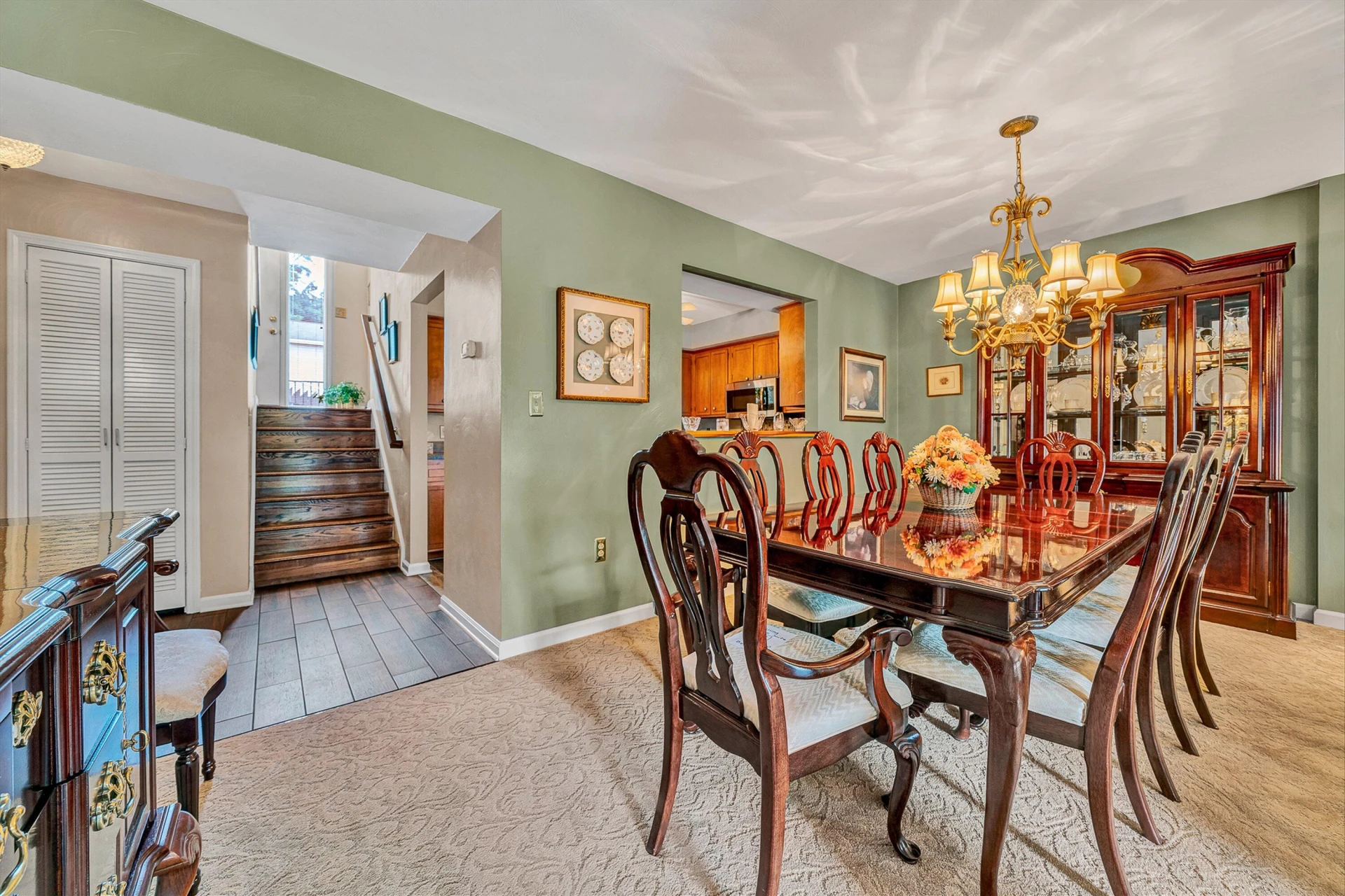 515 Dillon DR - Photo 8
