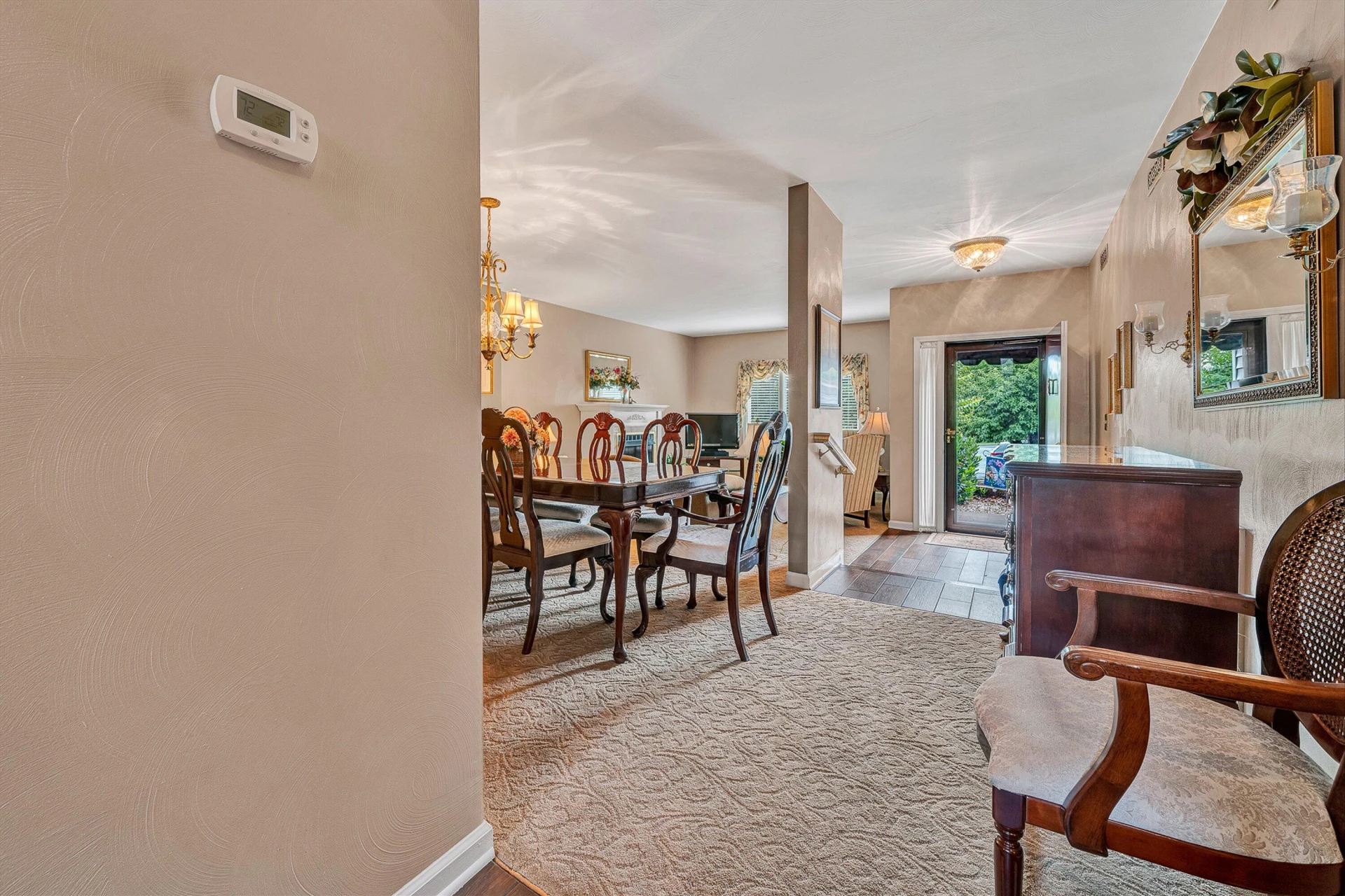515 Dillon DR - Photo 9