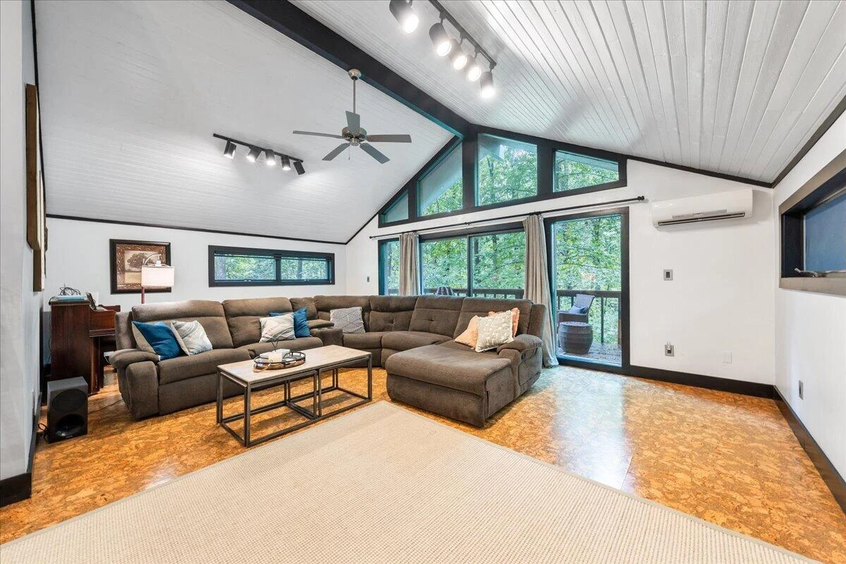 6227 Saddleridge RD - Photo 11