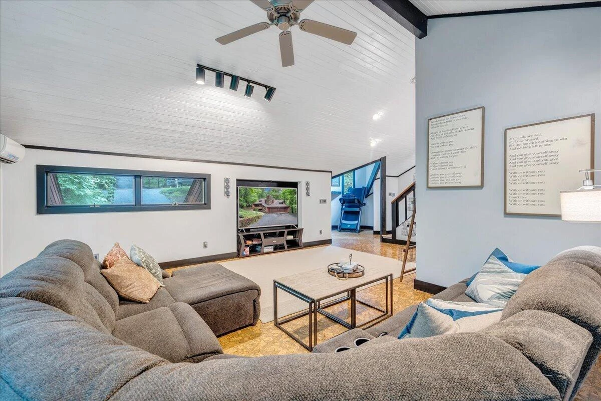 6227 Saddleridge RD - Photo 15