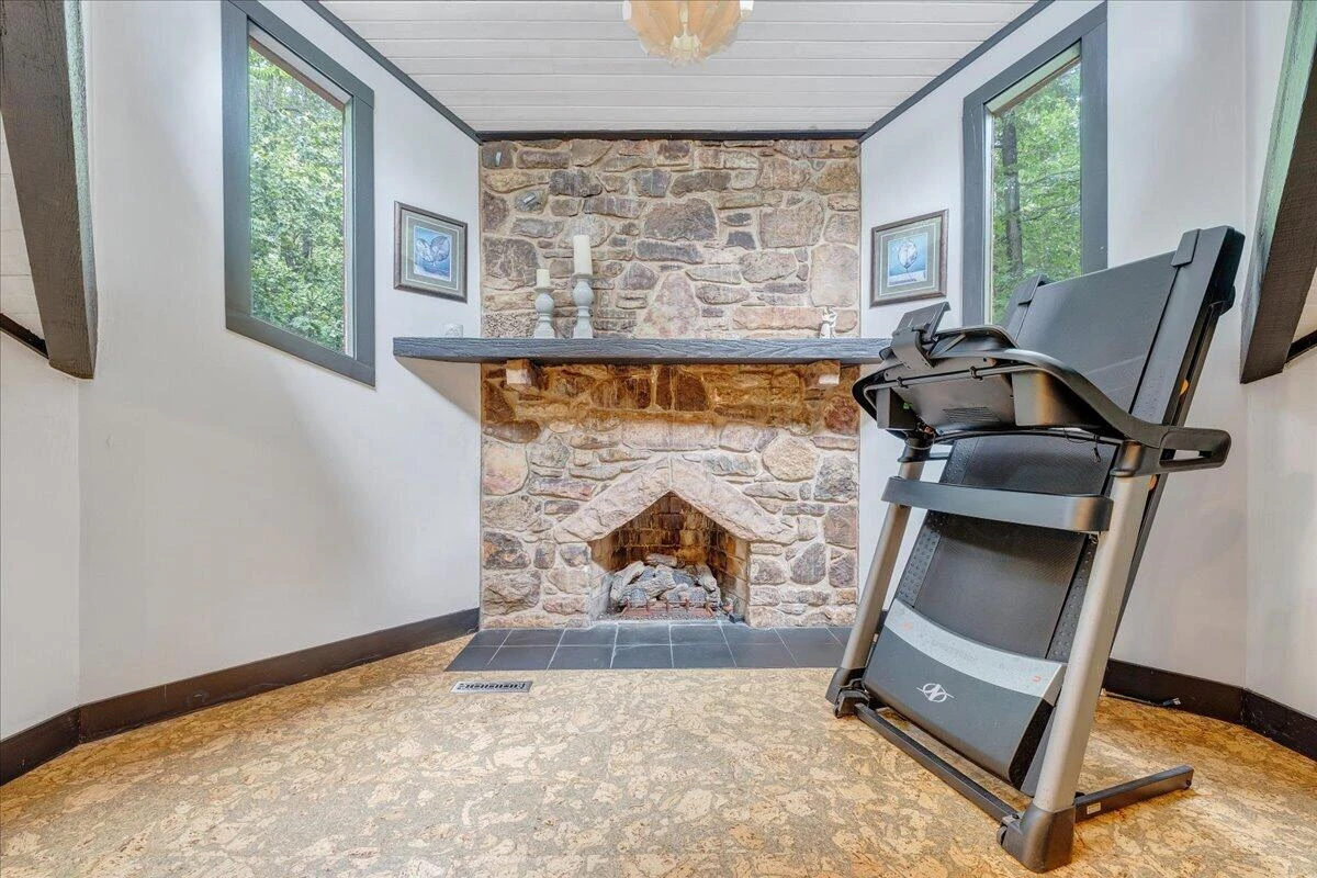 6227 Saddleridge RD - Photo 18
