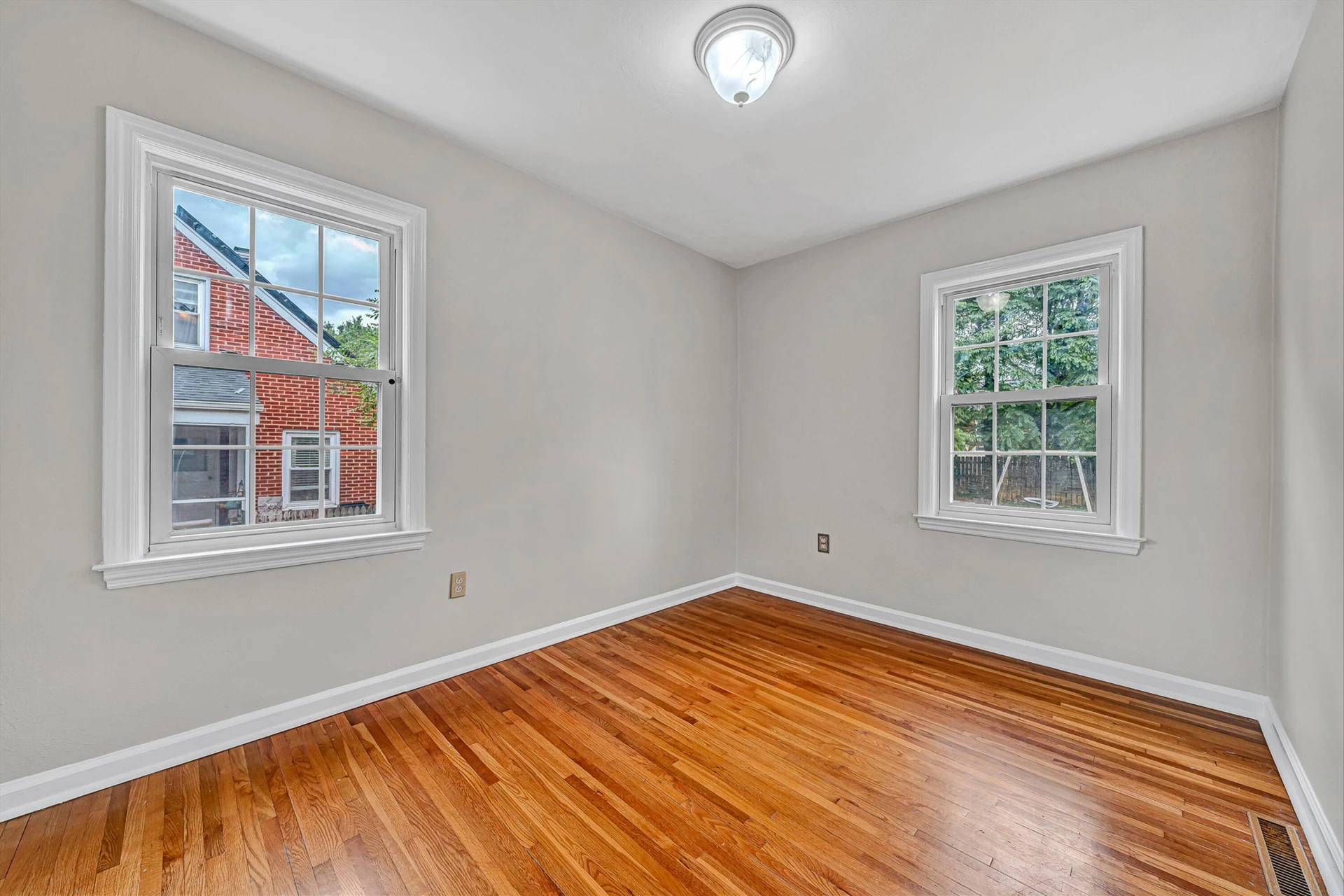 2646 Edgewood ST SW - Photo 13