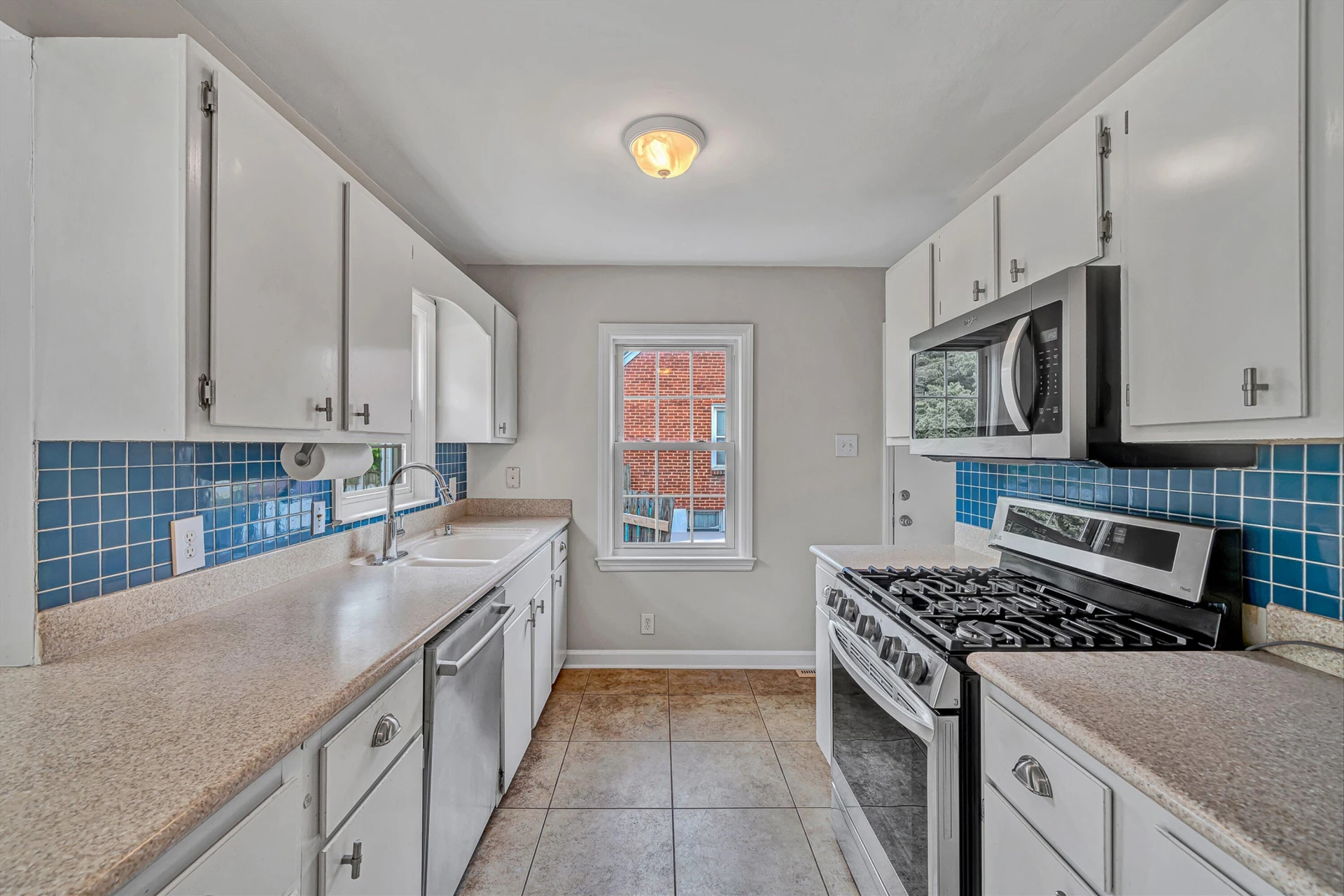 2646 Edgewood ST SW - Photo 9