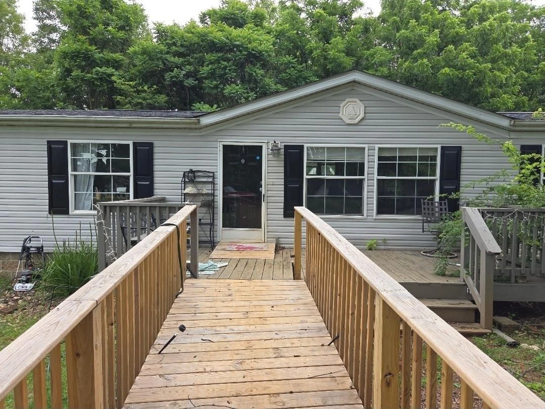1433 Quarles RD