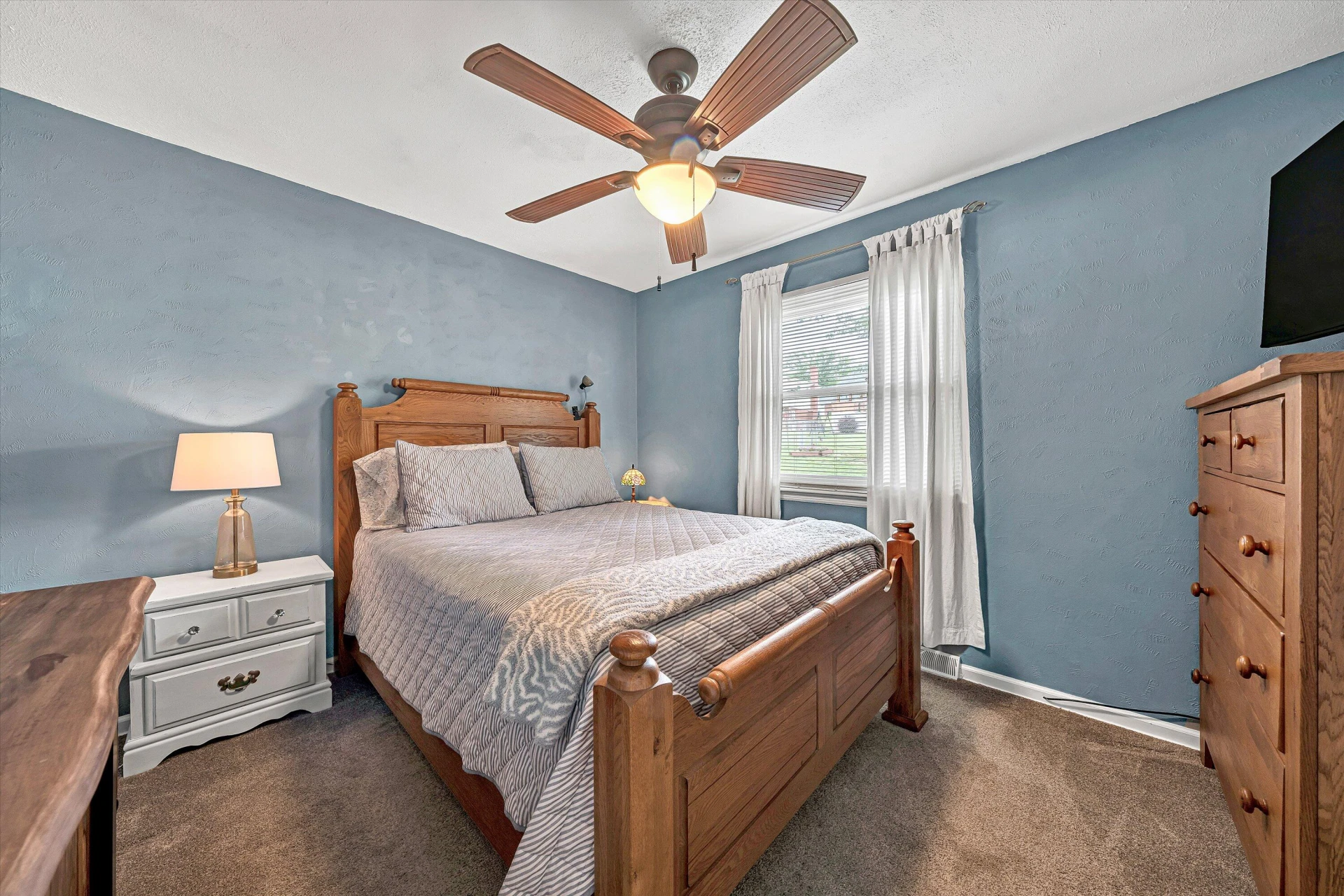 3063 Pebble DR - Photo 13