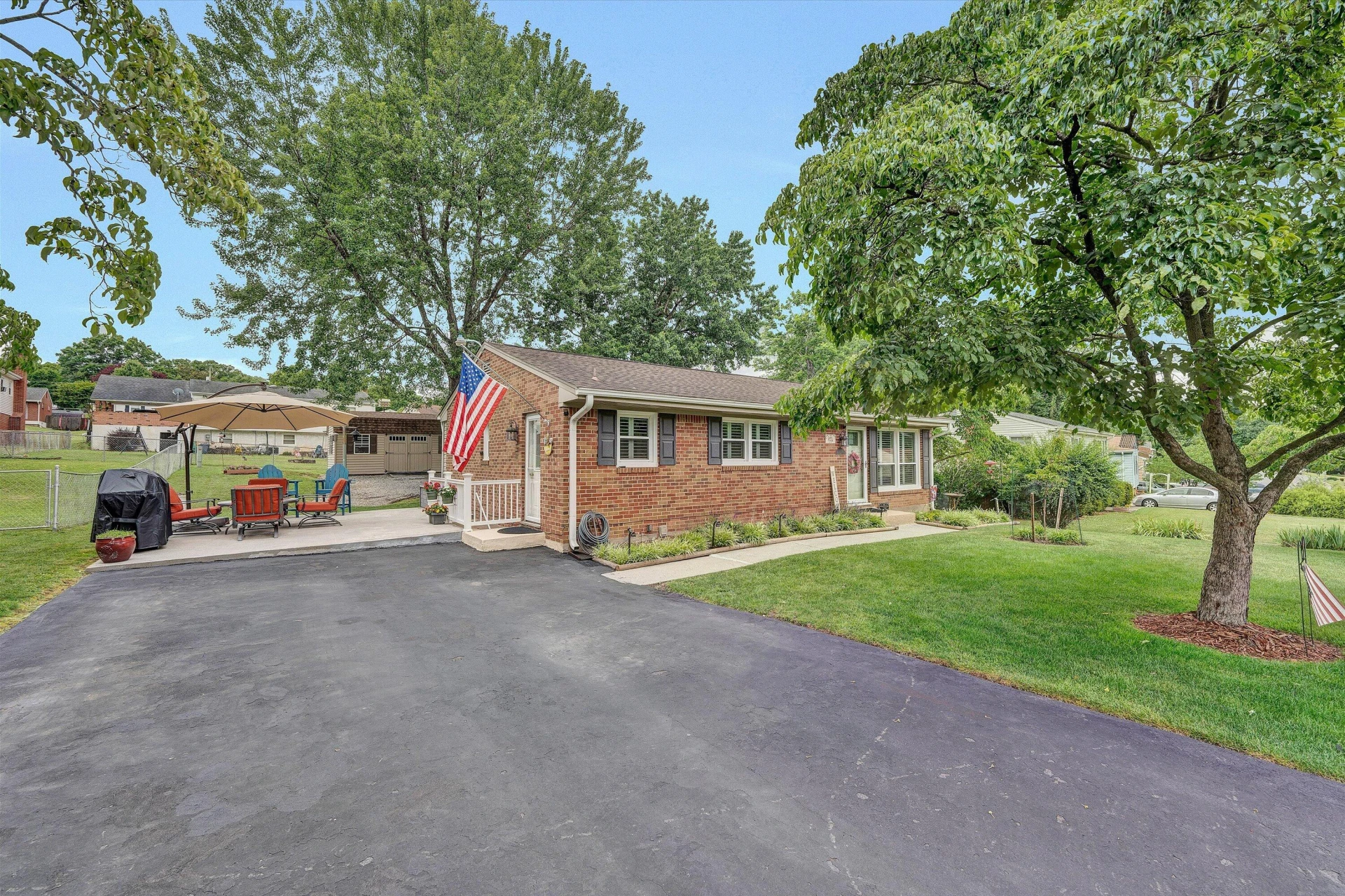 3063 Pebble DR - Photo 3