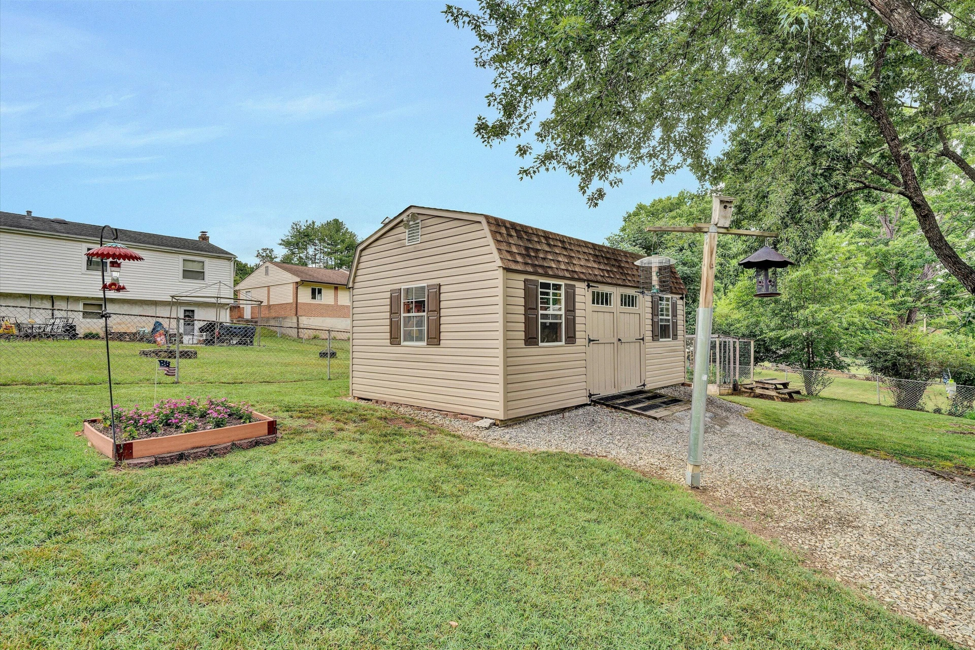 3063 Pebble DR - Photo 28