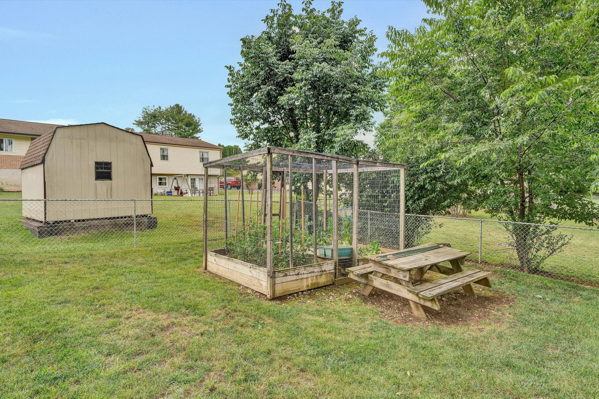 3063 Pebble DR - Photo 25