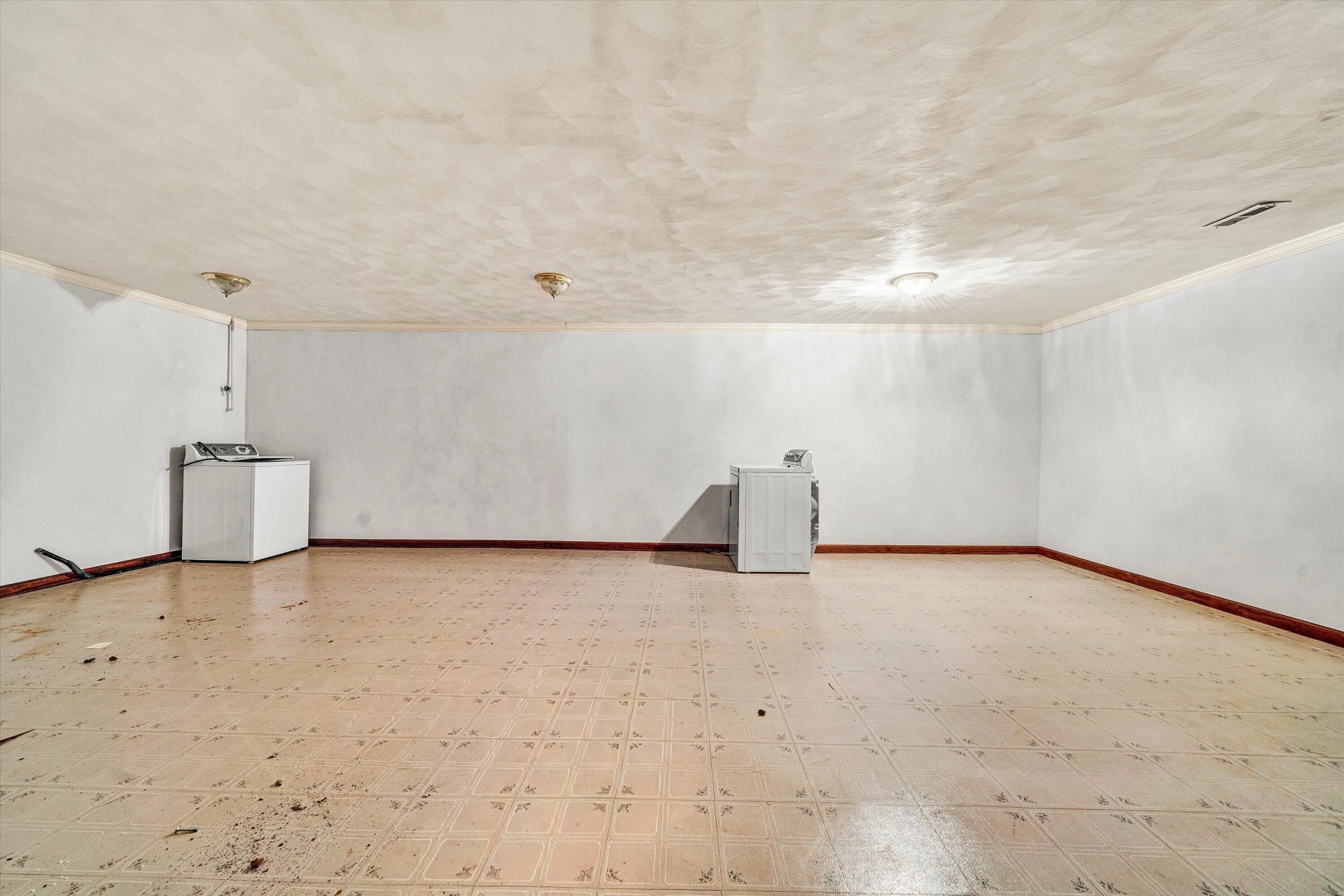 453 Highland DR - Photo 47