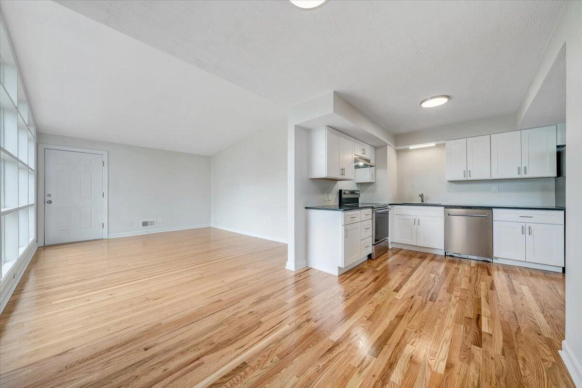 2001 Colgate ST NE - Photo 10