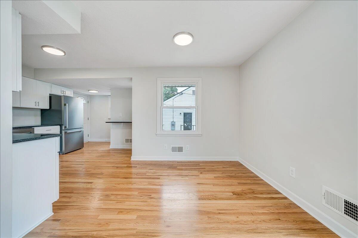 2001 Colgate ST NE - Photo 17