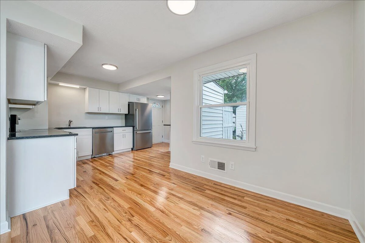 2001 Colgate ST NE - Photo 18