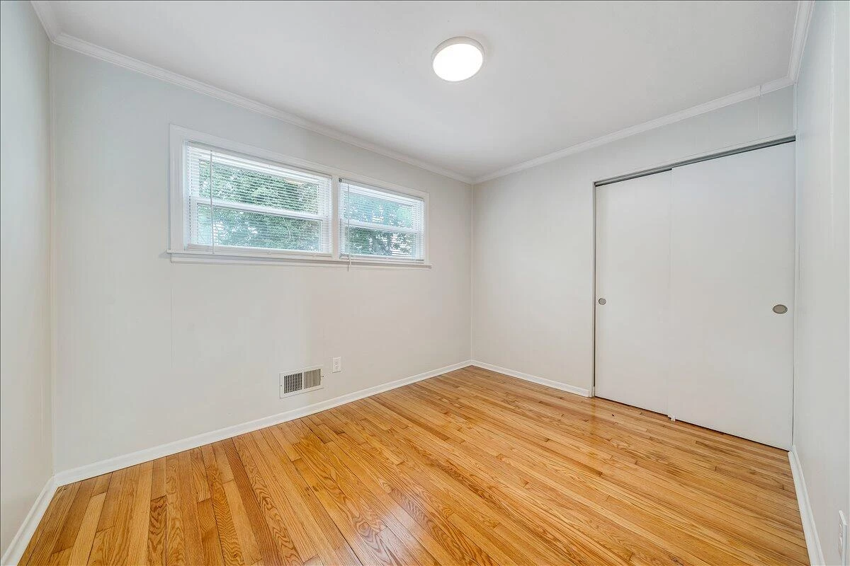 2001 Colgate ST NE - Photo 24