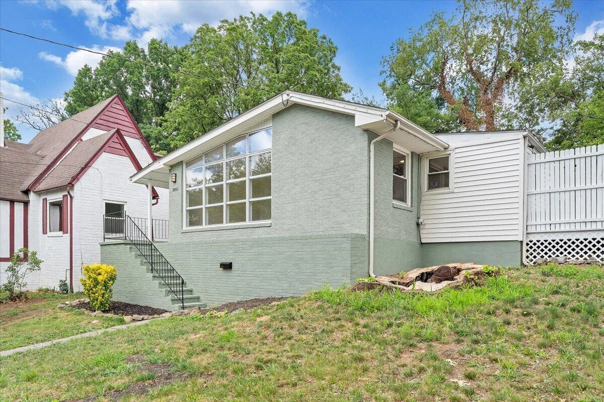 2001 Colgate ST NE - Photo 35