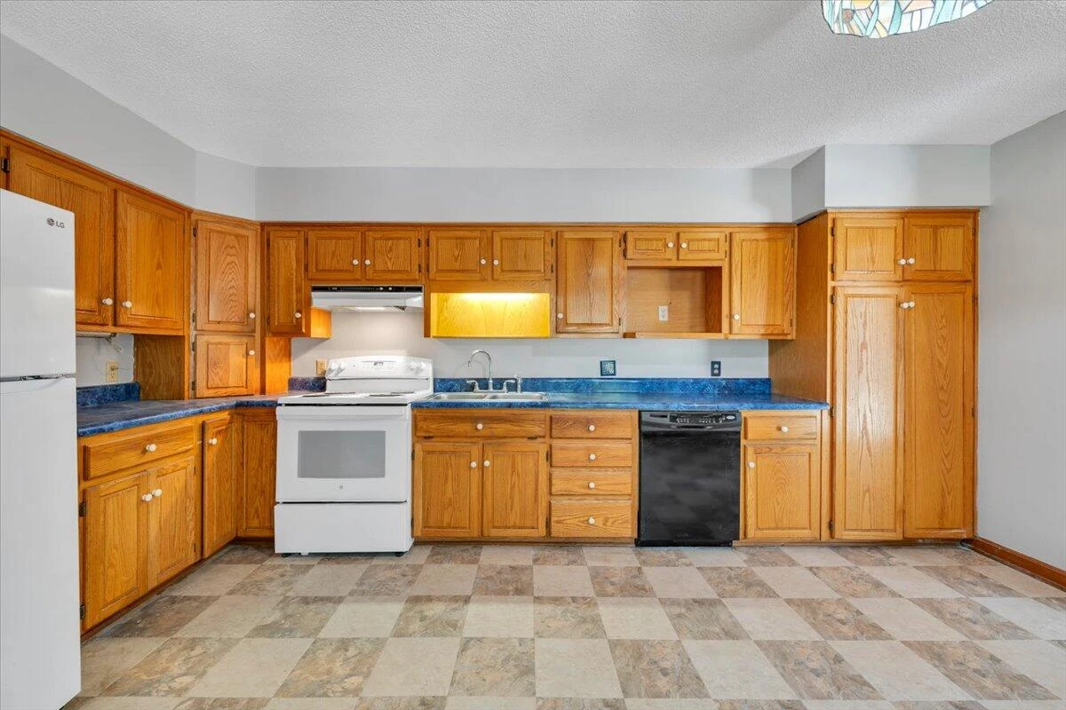417 Stonebridge DR - Photo 18