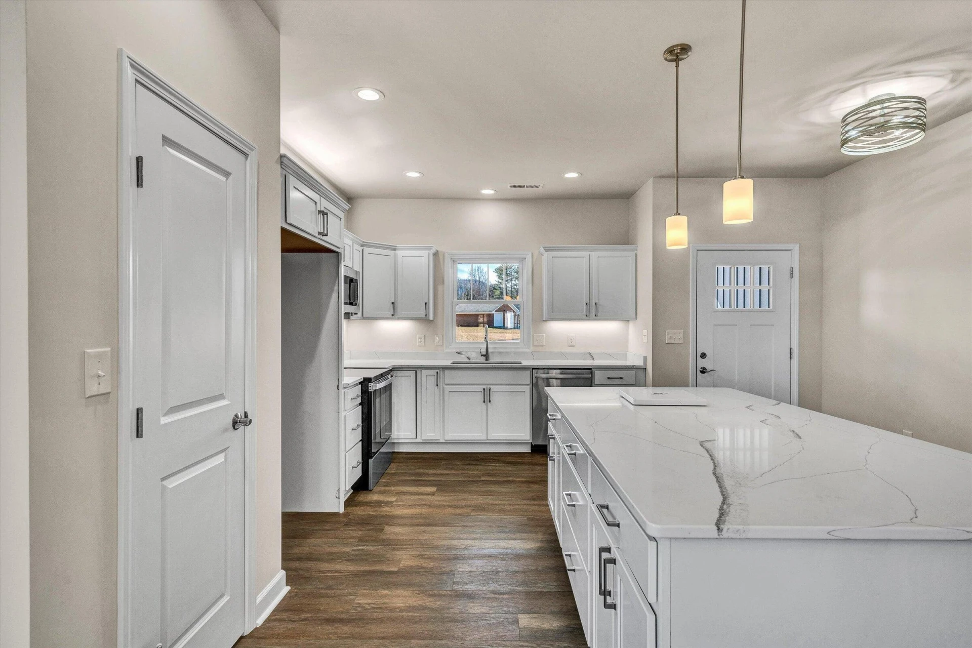4310 Belford ST SW - Photo 3