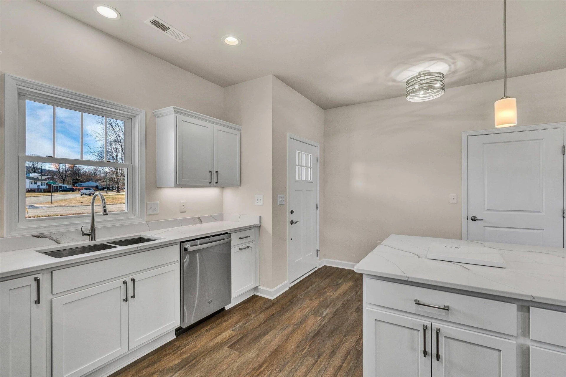 4310 Belford ST SW - Photo 5