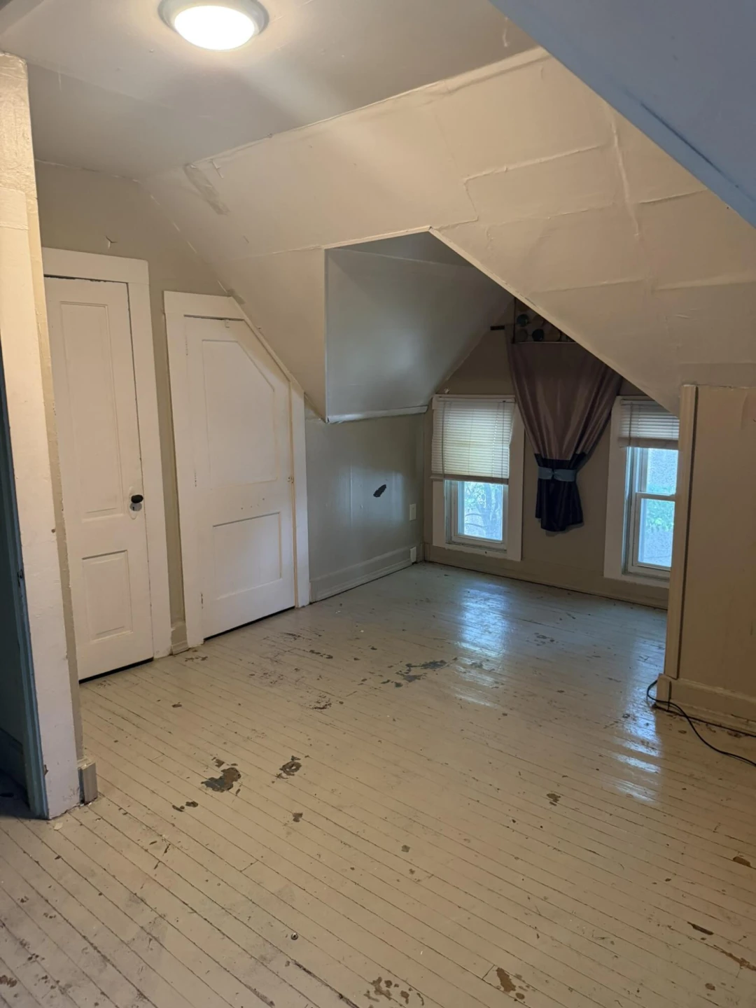 608 W Main ST - Photo 10