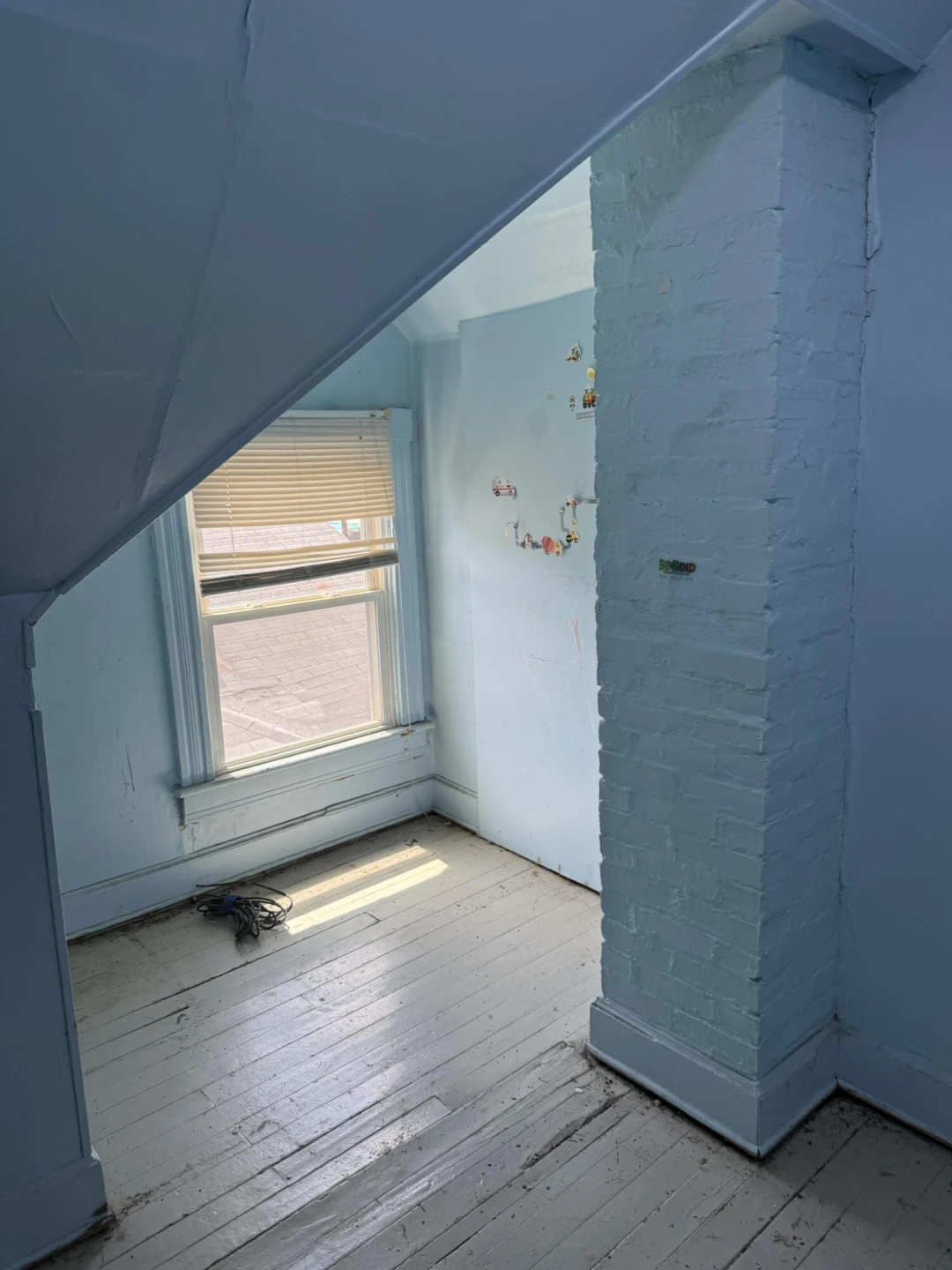 608 W Main ST - Photo 11