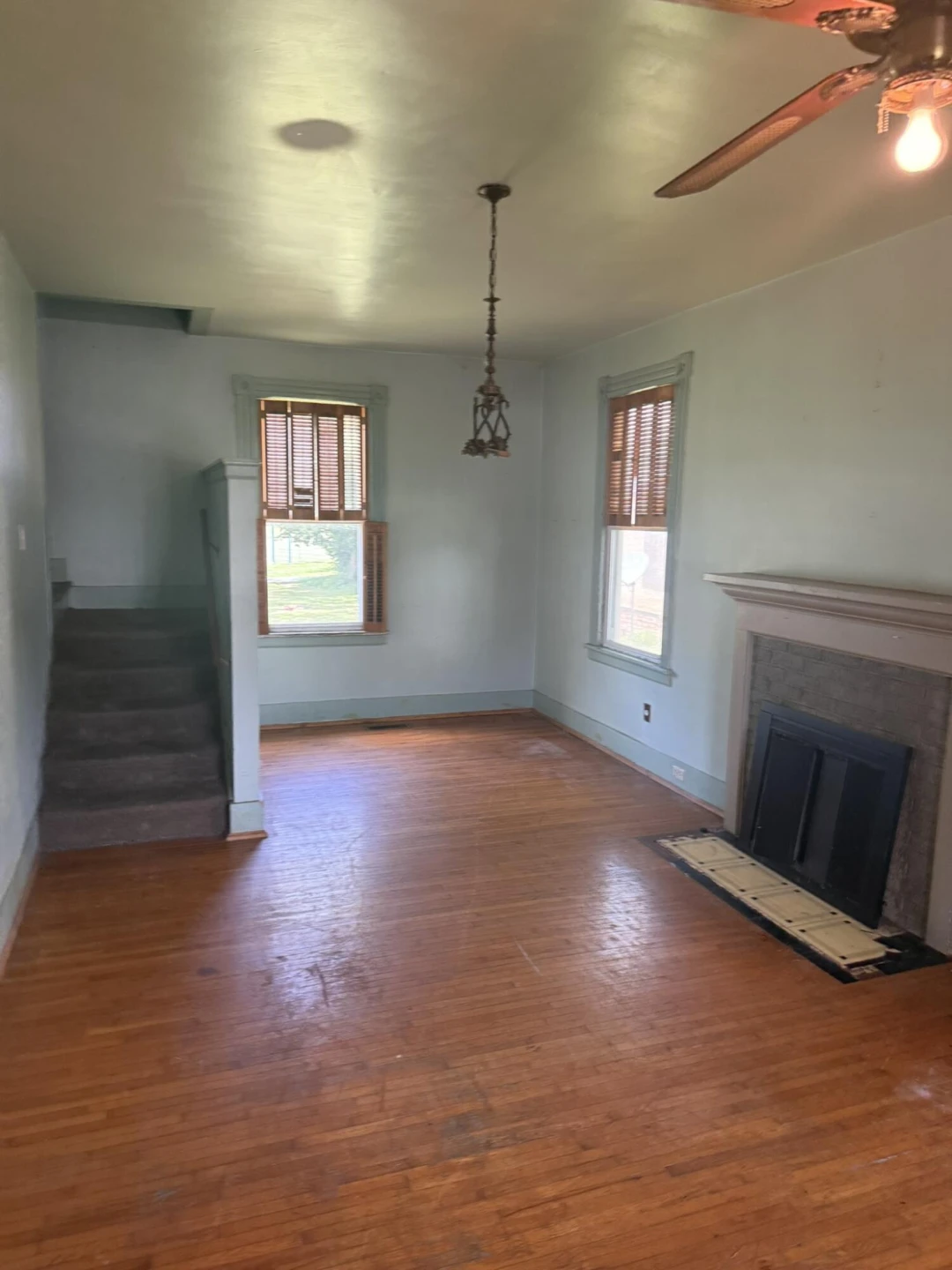 608 W Main ST - Photo 6