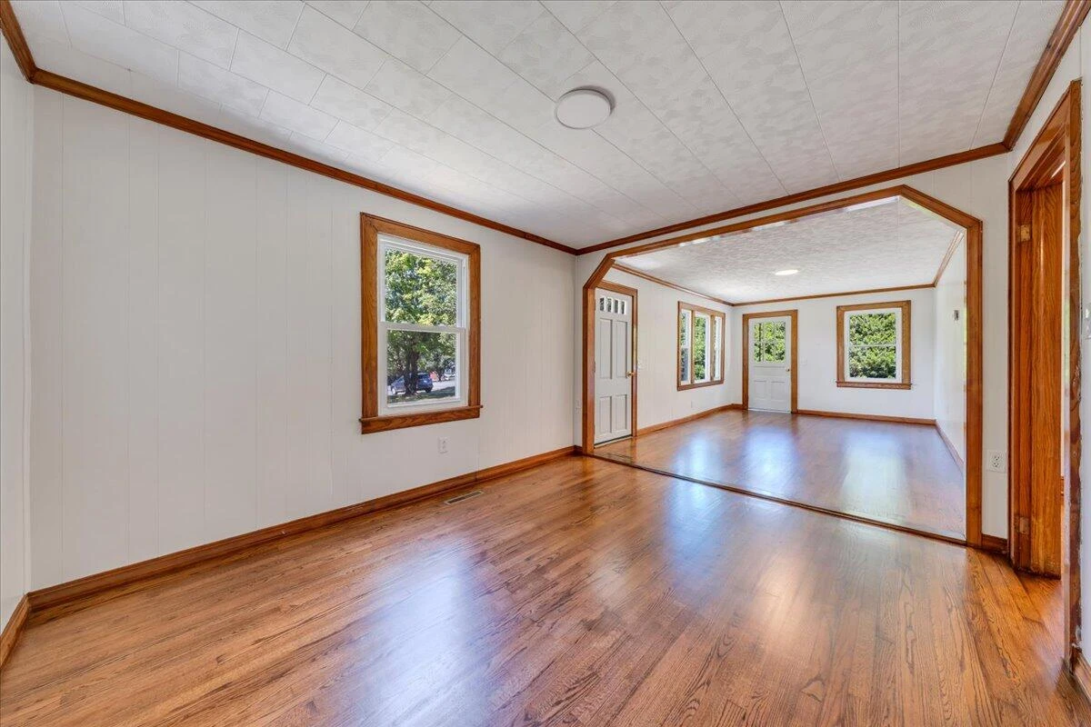 5609 Franklin ST - Photo 8