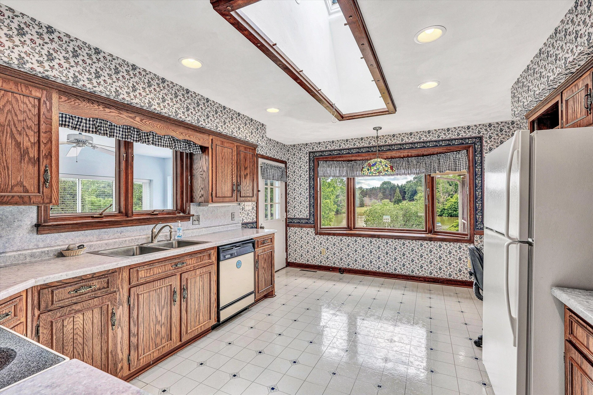 801 Orchard Lake DR - Photo 13