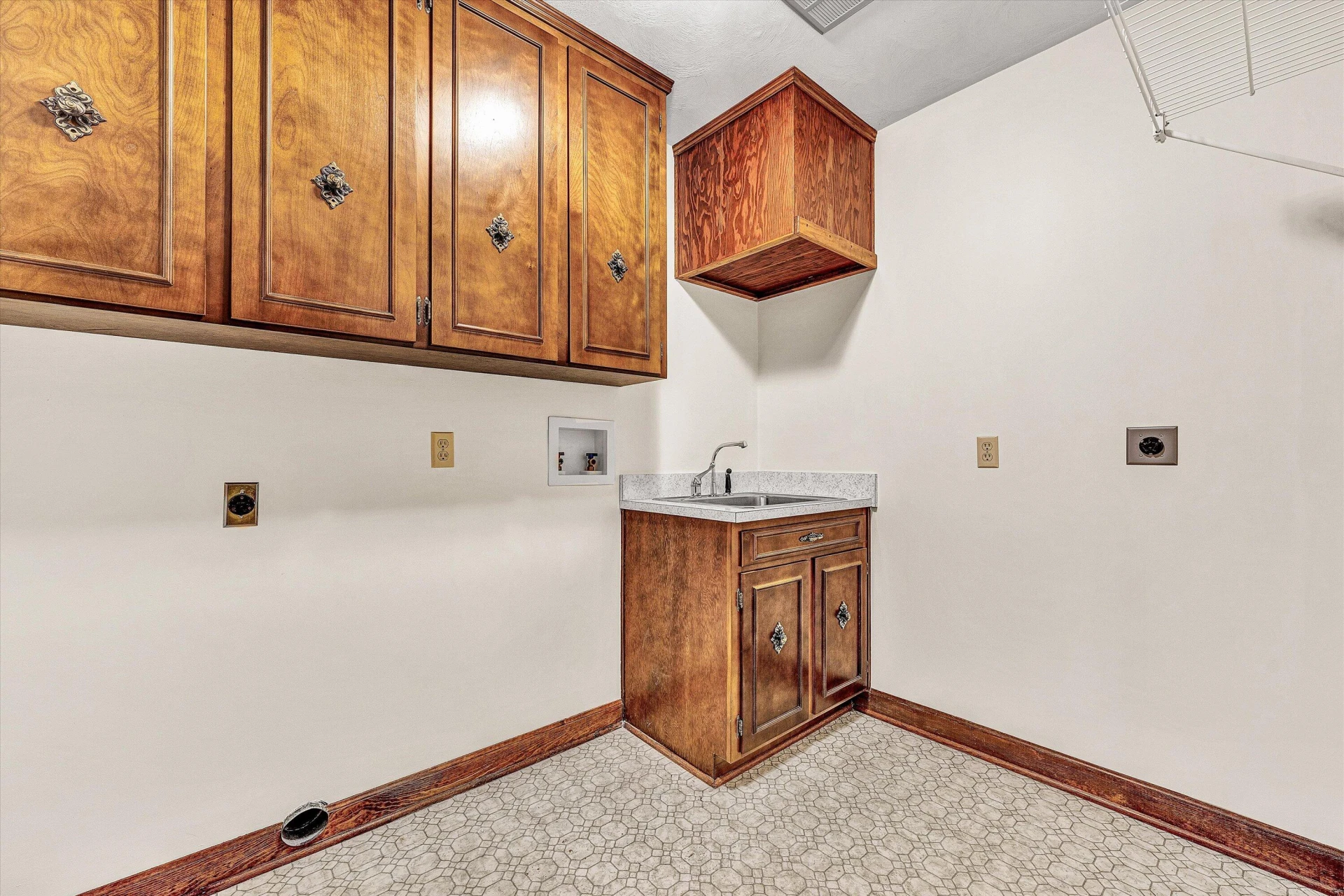 801 Orchard Lake DR - Photo 33