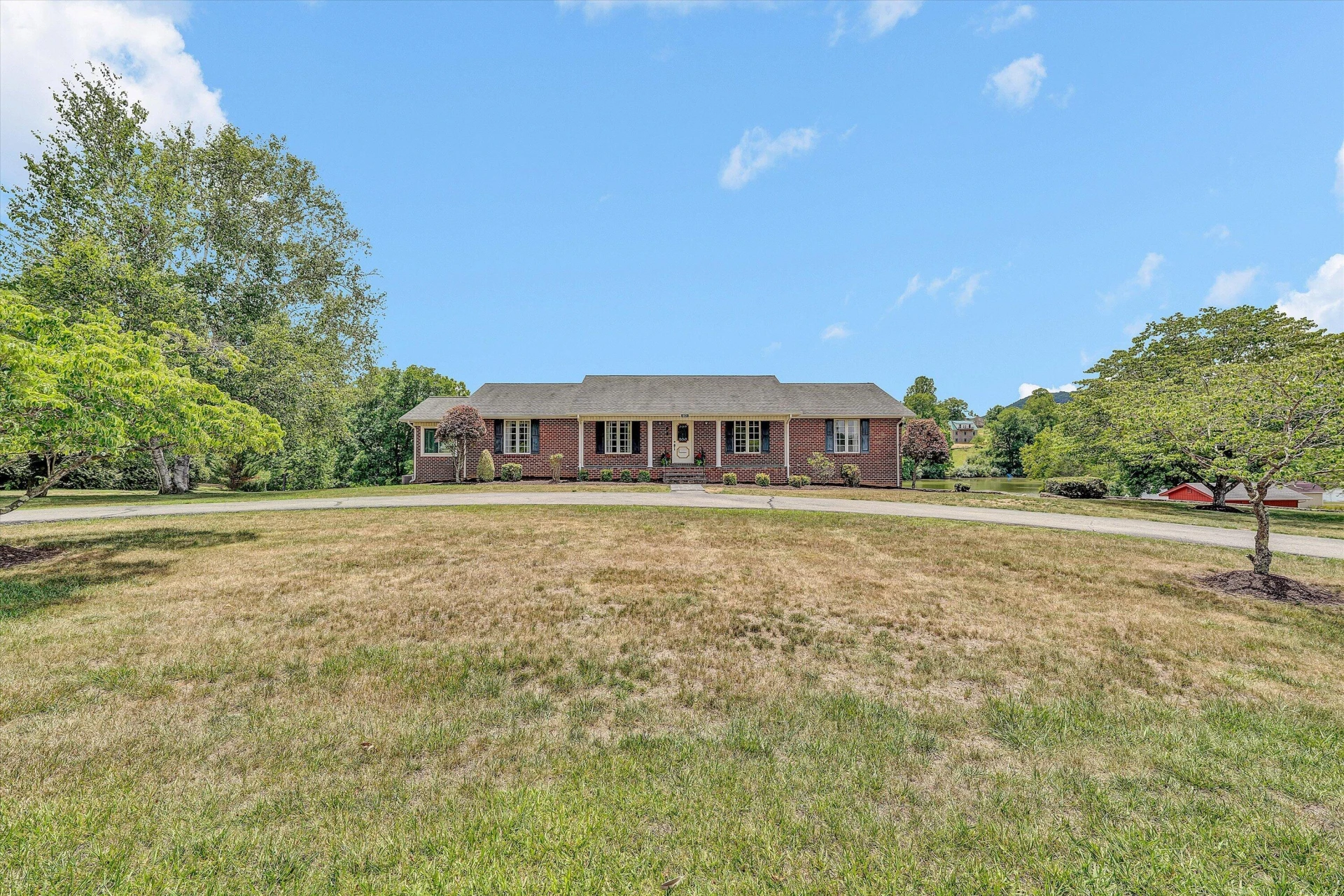 801 Orchard Lake DR - Photo 5