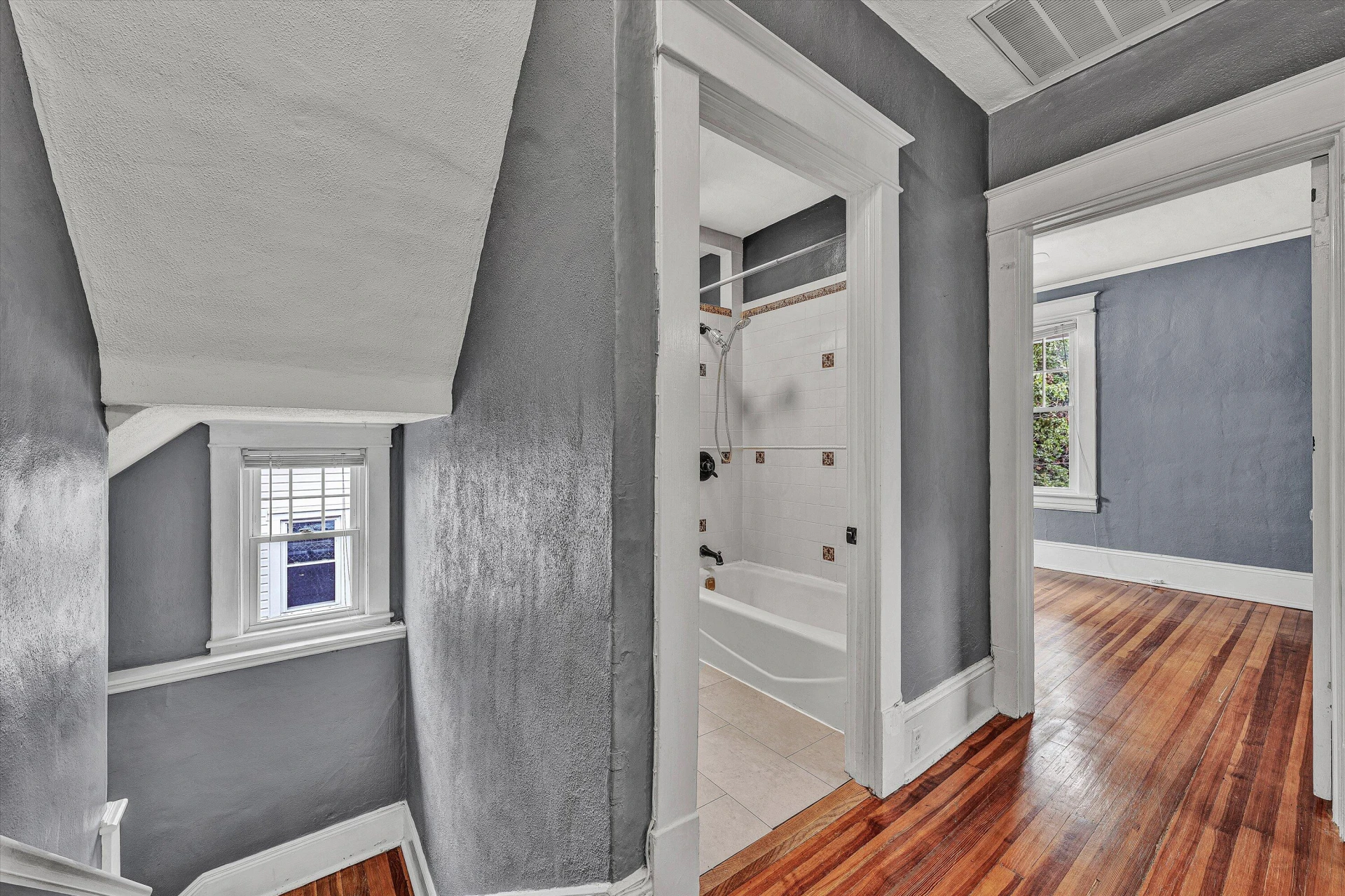 530 Camilla AVE SE - Photo 18