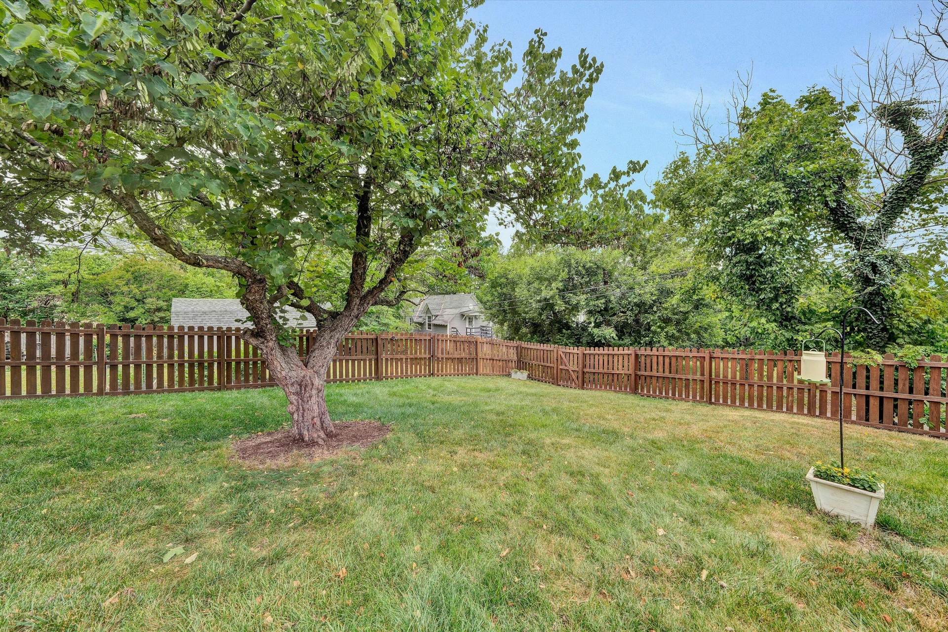 530 Camilla AVE SE - Photo 33