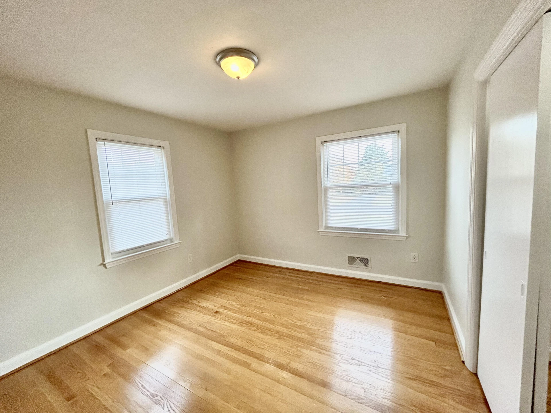 3102 Angell AVE NW - Photo 12