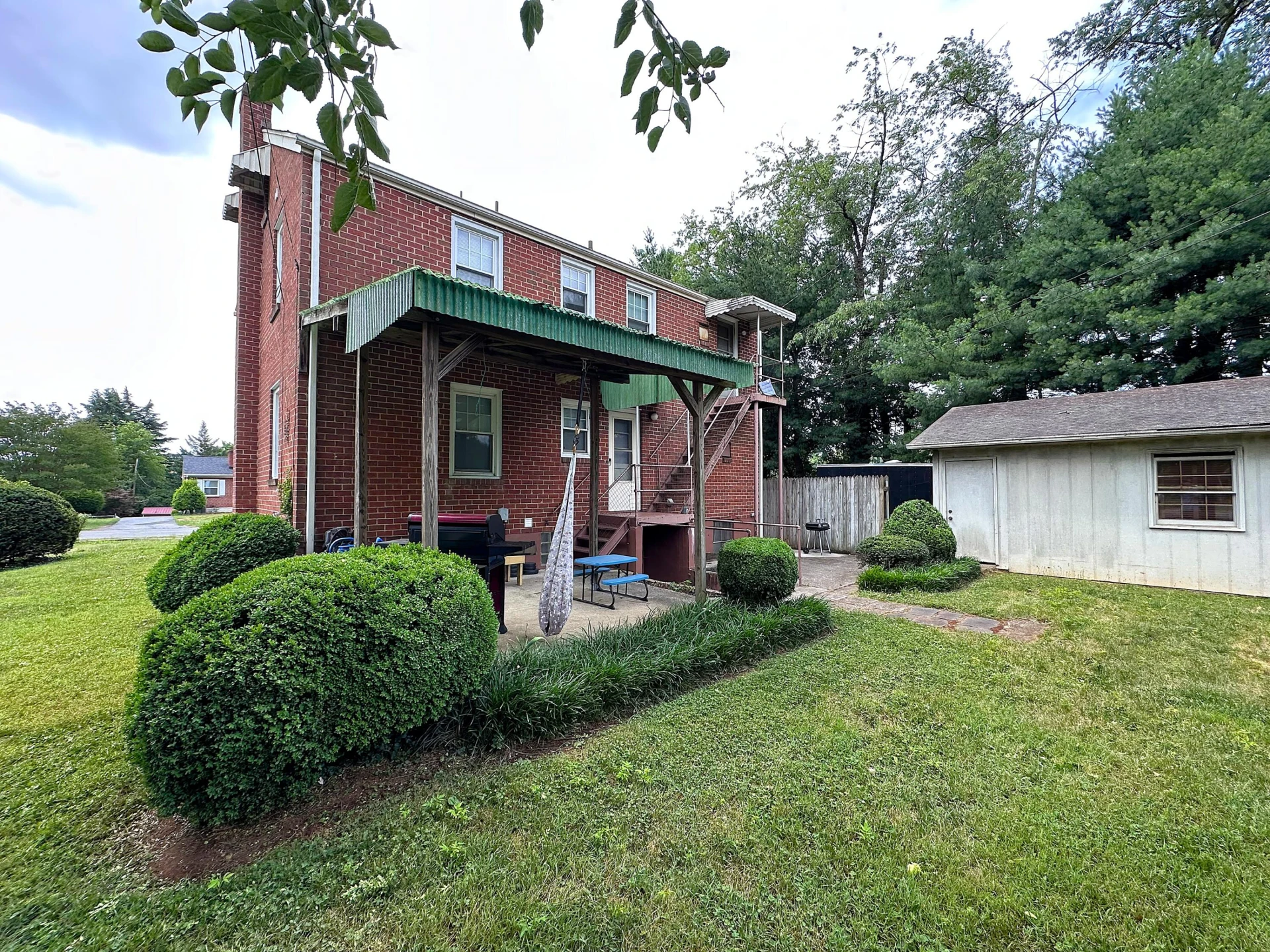 3102 Angell AVE NW - Photo 3