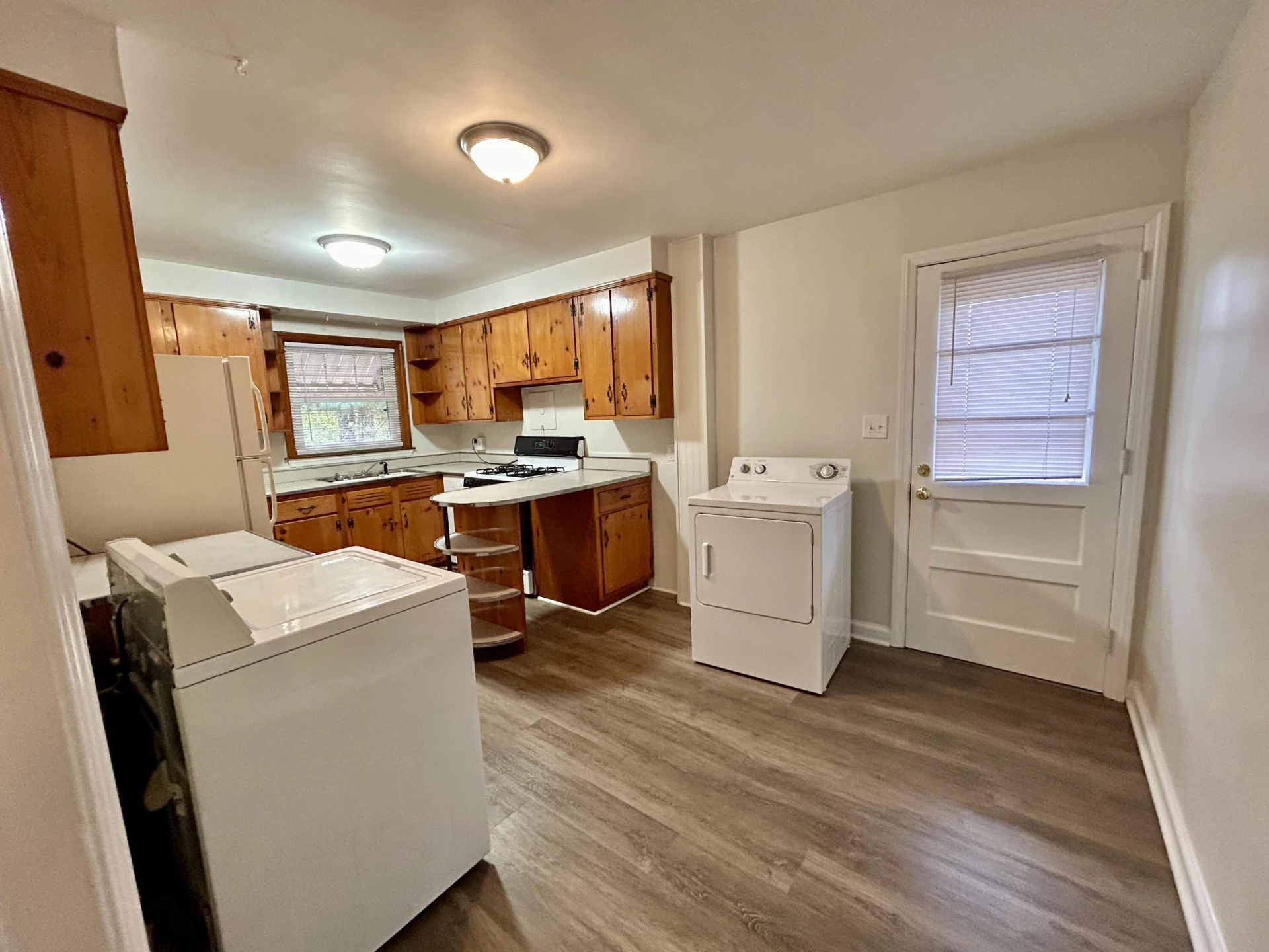 3102 Angell AVE NW - Photo 7