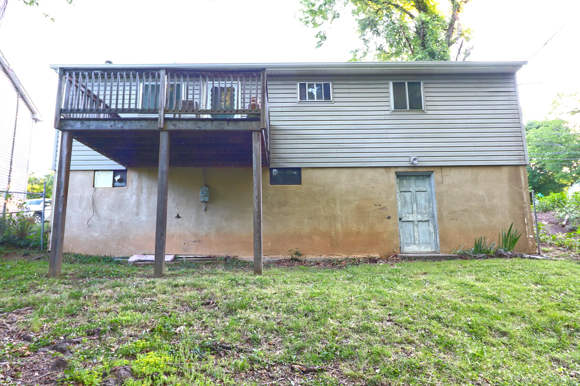 3343 Westmoreland DR - Photo 4