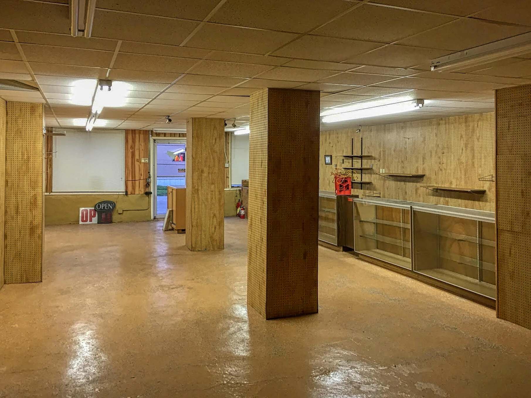 630 Bridge ST SW - Photo 5