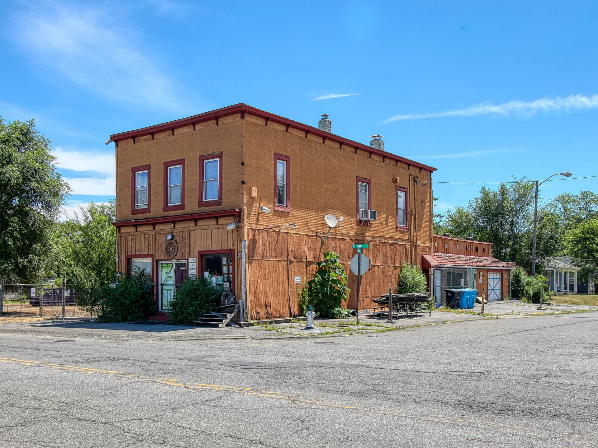 630 Bridge ST SW - Photo 3