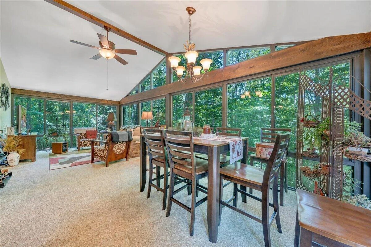 1842 Thomason LN - Photo 14