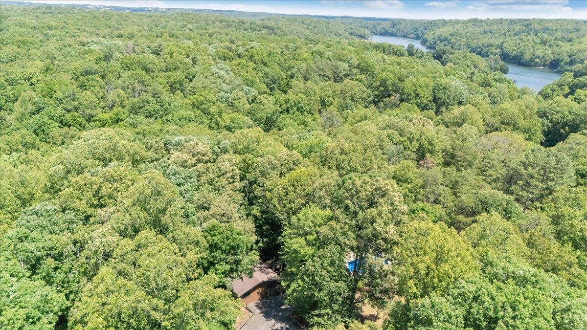 1842 Thomason LN - Photo 3