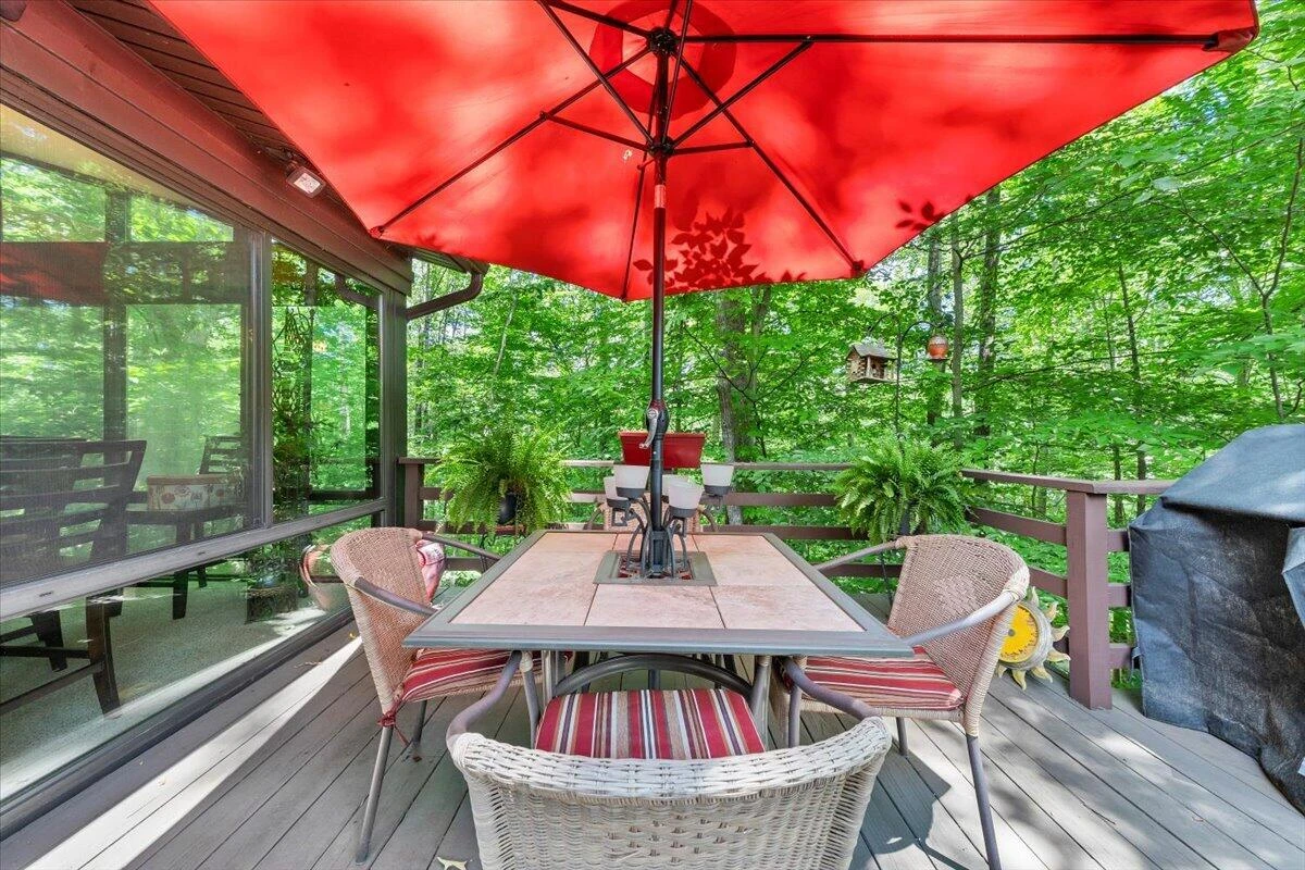 1842 Thomason LN - Photo 38