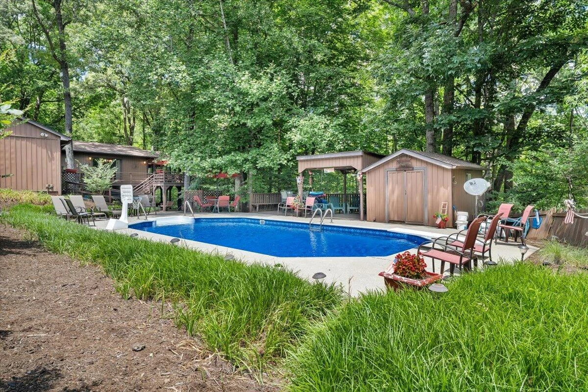 1842 Thomason LN - Photo 4