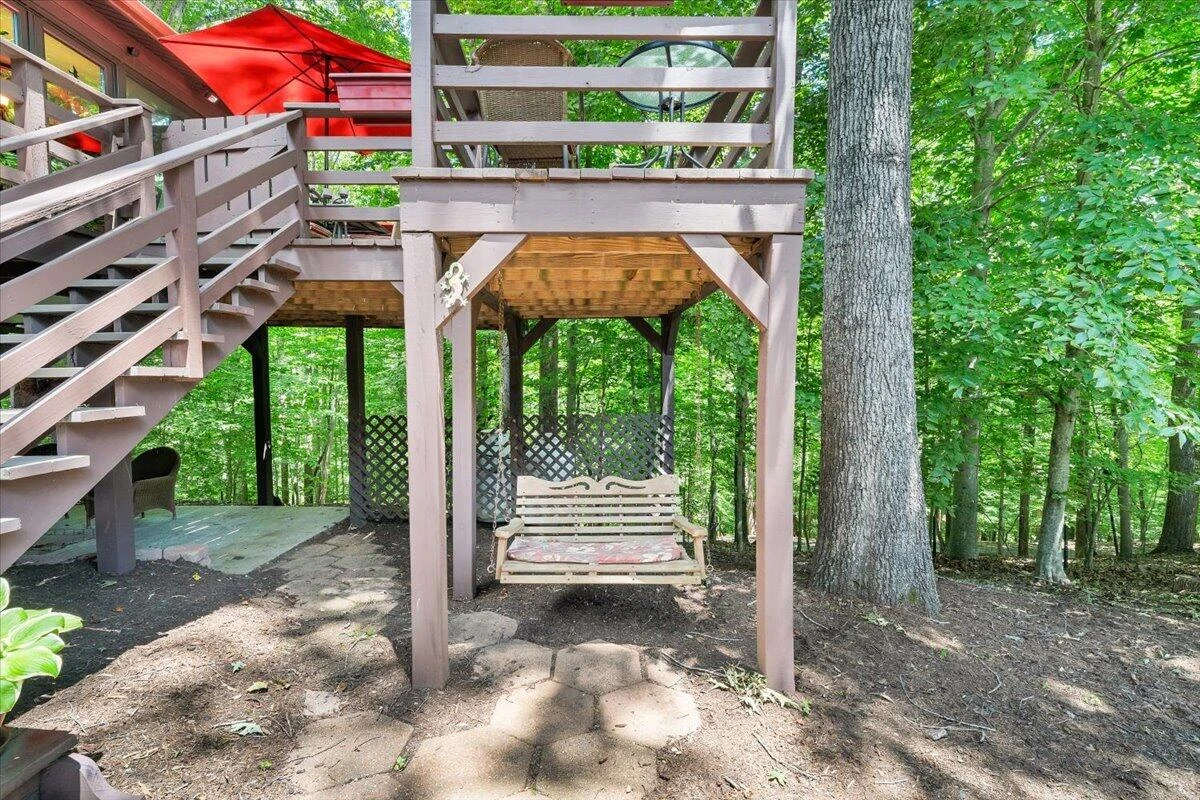1842 Thomason LN - Photo 43