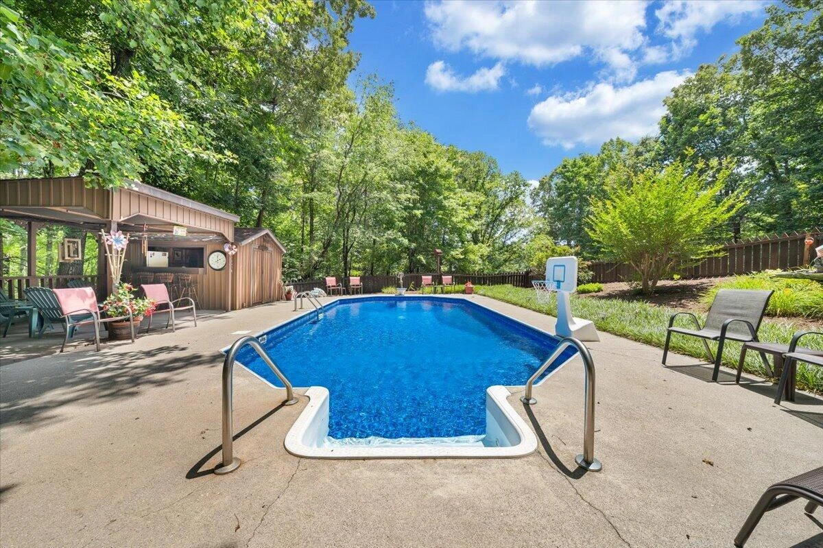 1842 Thomason LN - Photo 50