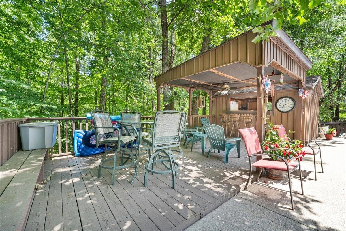 1842 Thomason LN - Photo 52