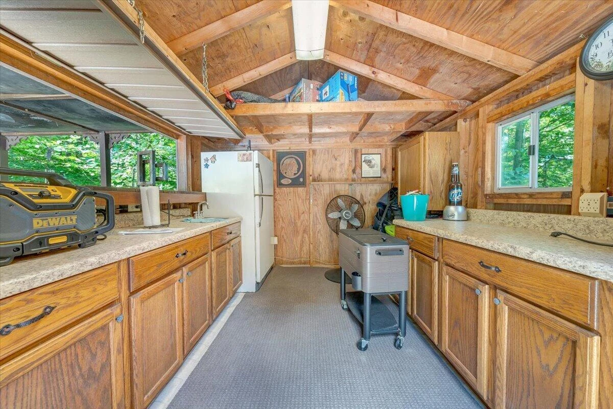 1842 Thomason LN - Photo 55